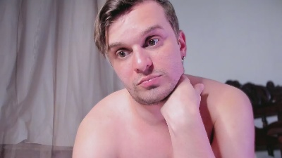 Adamlawford live cam on Cam4