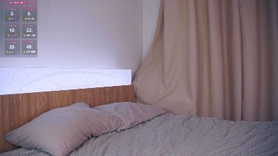 AddieHeslop live cam on Cam4