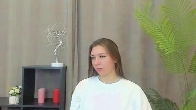 AddieHovenga live cam on Cam4