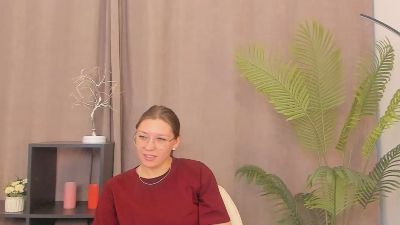 AddieHovenga live cam on Cam4