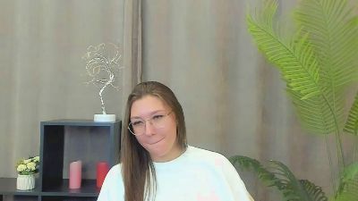 AddieHovenga live cam on Cam4