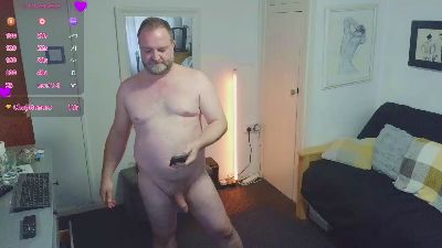 Addydaddy202 live cam on Cam4