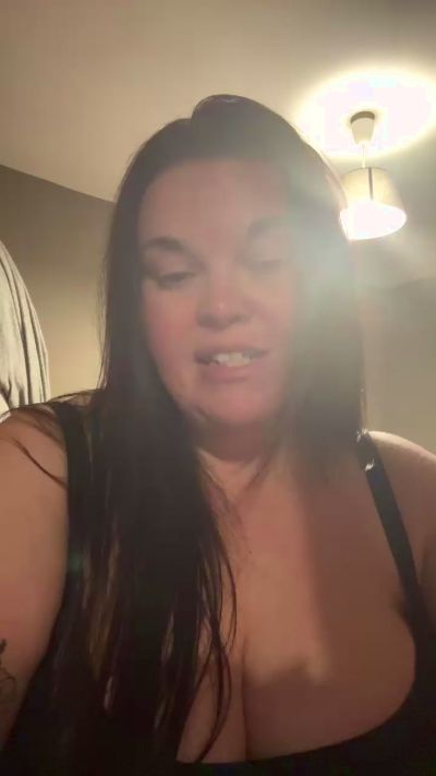 Adela34 live cam on Cam4