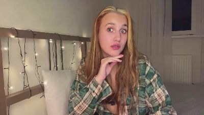 AdelaidaBeato live cam on Cam4