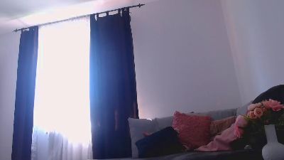 AdeleAlma live cam on Cam4
