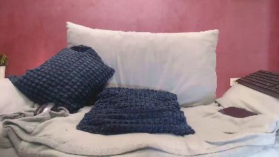 AdeleAlma live cam on Cam4