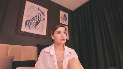 AdeleNovak live cam on Cam4