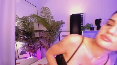 AdeleNovak live cam on Cam4