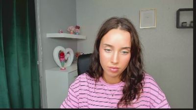 AdeleVibe live cam on Cam4