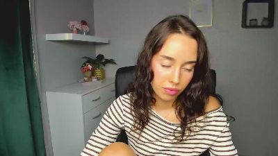AdeleVibe live cam on Cam4