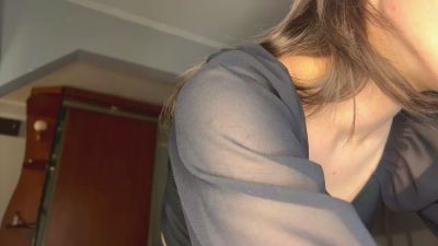 AdeliaDerousse live cam on Cam4