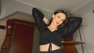AdeliaDerousse live cam on Cam4