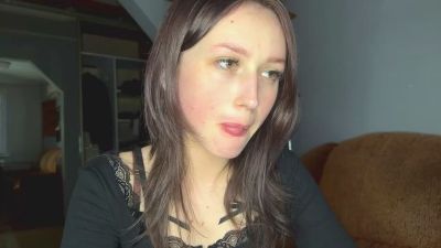 AdeliaDerousse live cam on Cam4