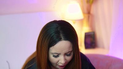 AdelineRoze live cam on Cam4