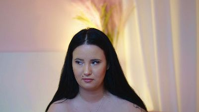 AdelineRoze live cam on Cam4
