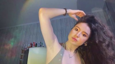 AdellaElders live cam on Cam4