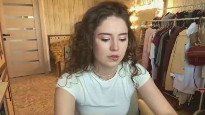 AdellaElders live cam on Cam4
