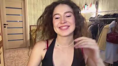 AdellaElders live cam on Cam4