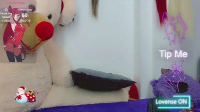 Adella_Pineda live cam on Cam4