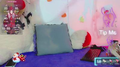 Adella_Pineda live cam on Cam4