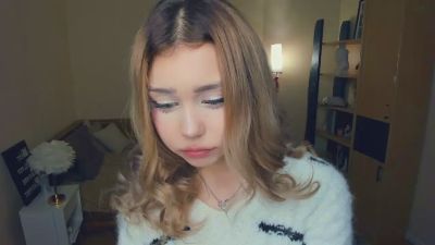 AdenaGalm live cam on Cam4
