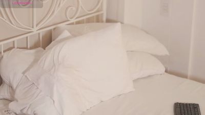 Adia_ live cam on Cam4