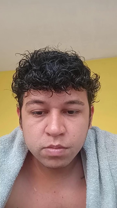 Adinael4 live cam on Cam4