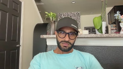 AdonisGenghis live cam on Cam4