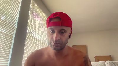 AdonisGenghis live cam on Cam4