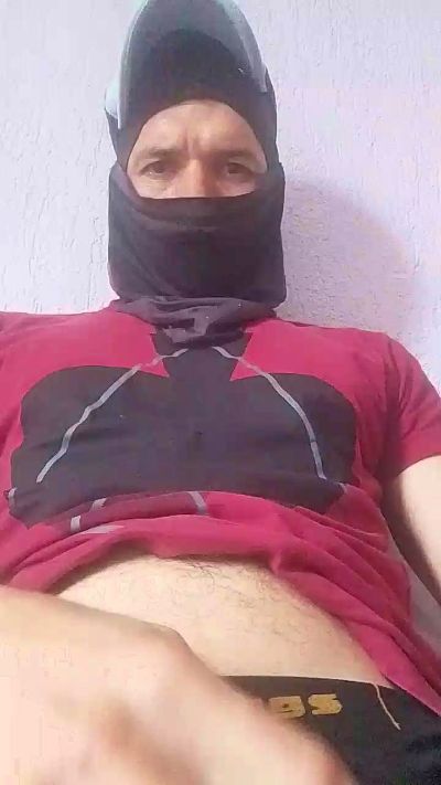 Adri8 live cam on Cam4