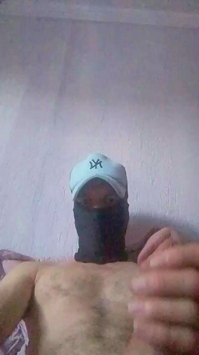 Adri8 live cam on Cam4