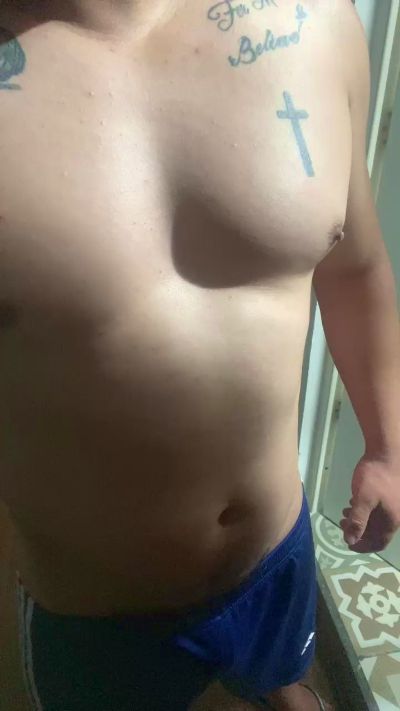 Adrian2489 live cam on Cam4