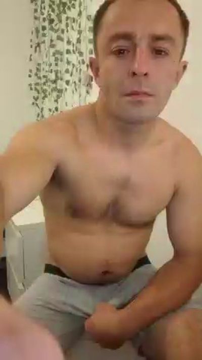 Adrian26pl live cam on Cam4