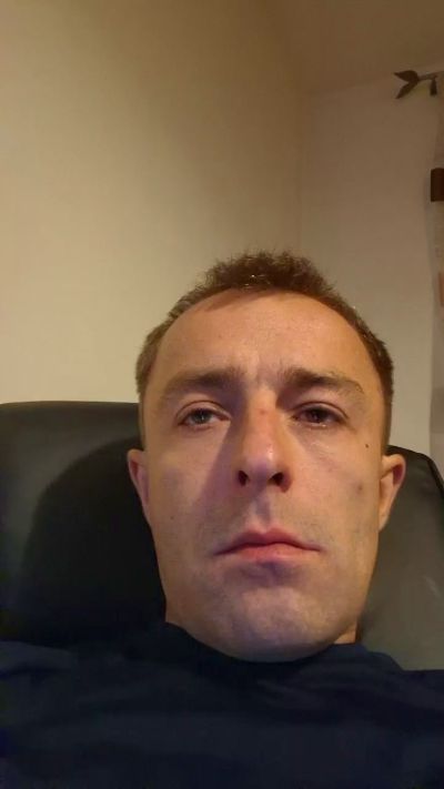 Adrian26pl live cam on Cam4
