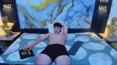 AdrianFranko live cam on Cam4