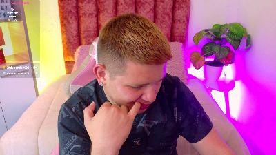 Adrian_Lust live cam on Cam4
