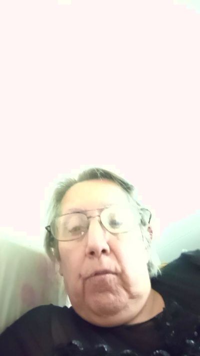 Adriana1903 live cam on Cam4