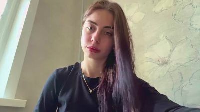 AdrianaPfluger live cam on Cam4