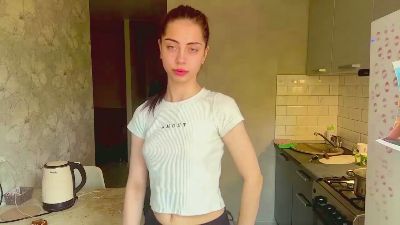 AdrianaPfluger live cam on Cam4
