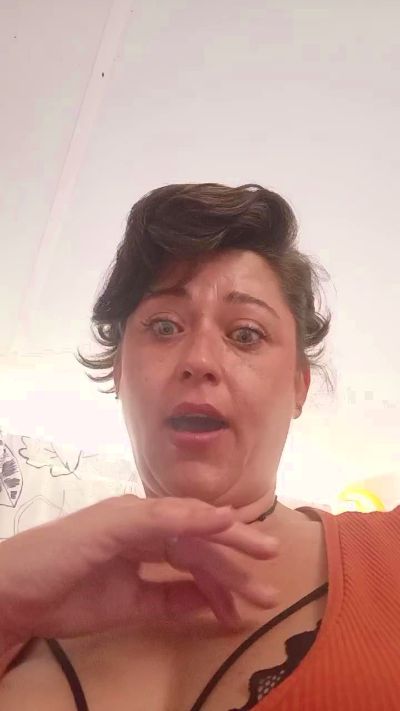 Adrianafernan live cam on Cam4