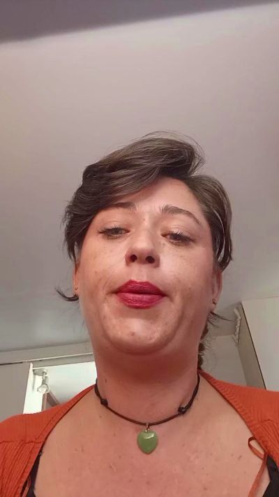 Adrianafernan live cam on Cam4