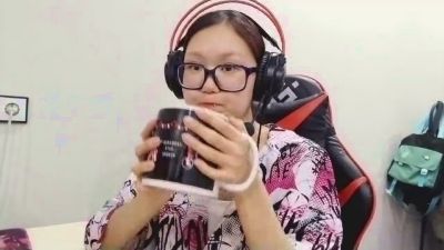 Profile and Statistics for AdrianeBenoy on Cam4