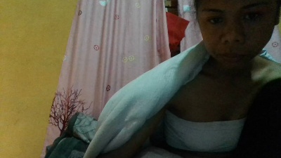 Adrianha live cam on Cam4
