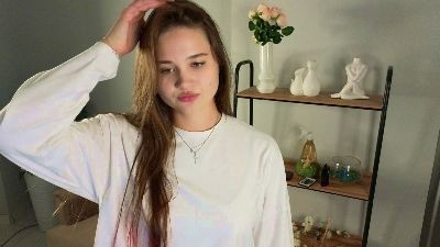 AdriannaMann live cam on Cam4