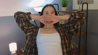 AdriannaMann live cam on Cam4