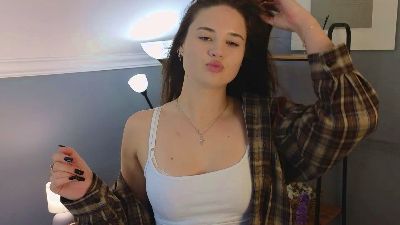 AdriannaMann live cam on Cam4
