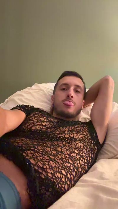 Adrien5934 live cam on Cam4