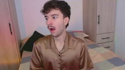 Adrien_Twink live cam on Cam4