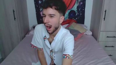 Adrien_Twink live cam on Cam4