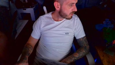 Adz6969 live cam on Cam4